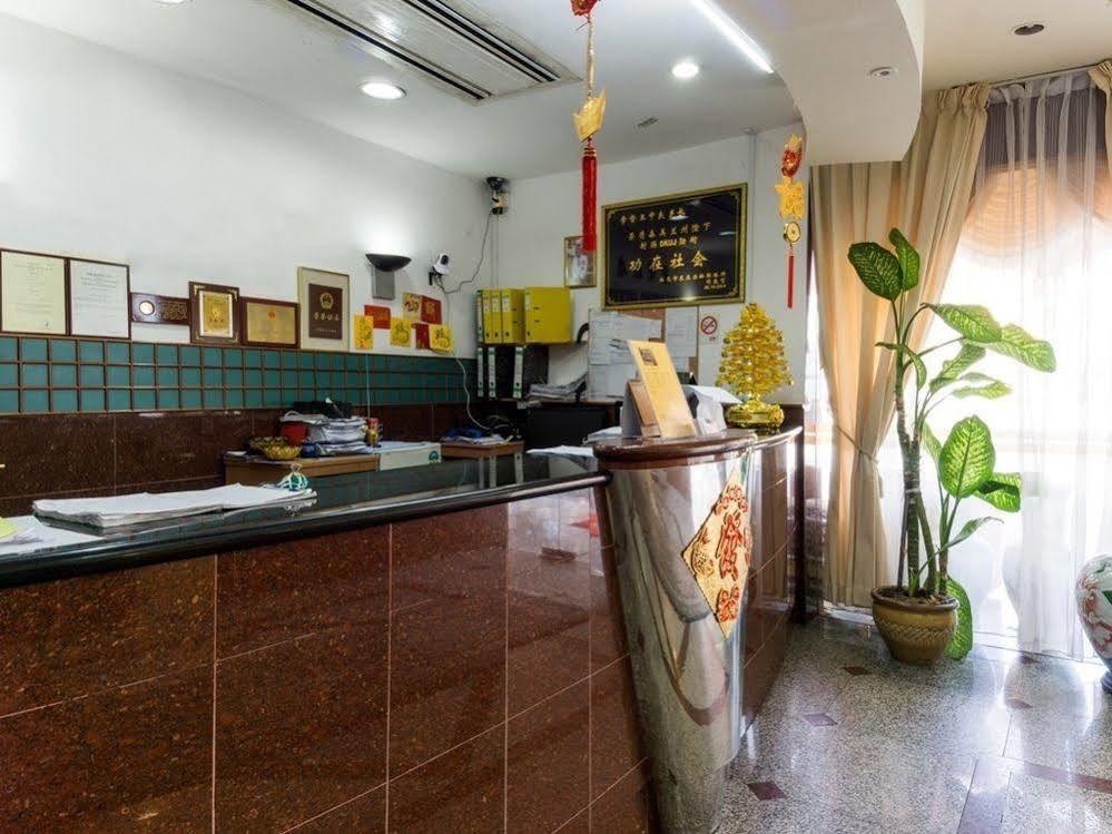 新加坡 Reddoorz Near Aljunied Mrt酒店 外观 照片